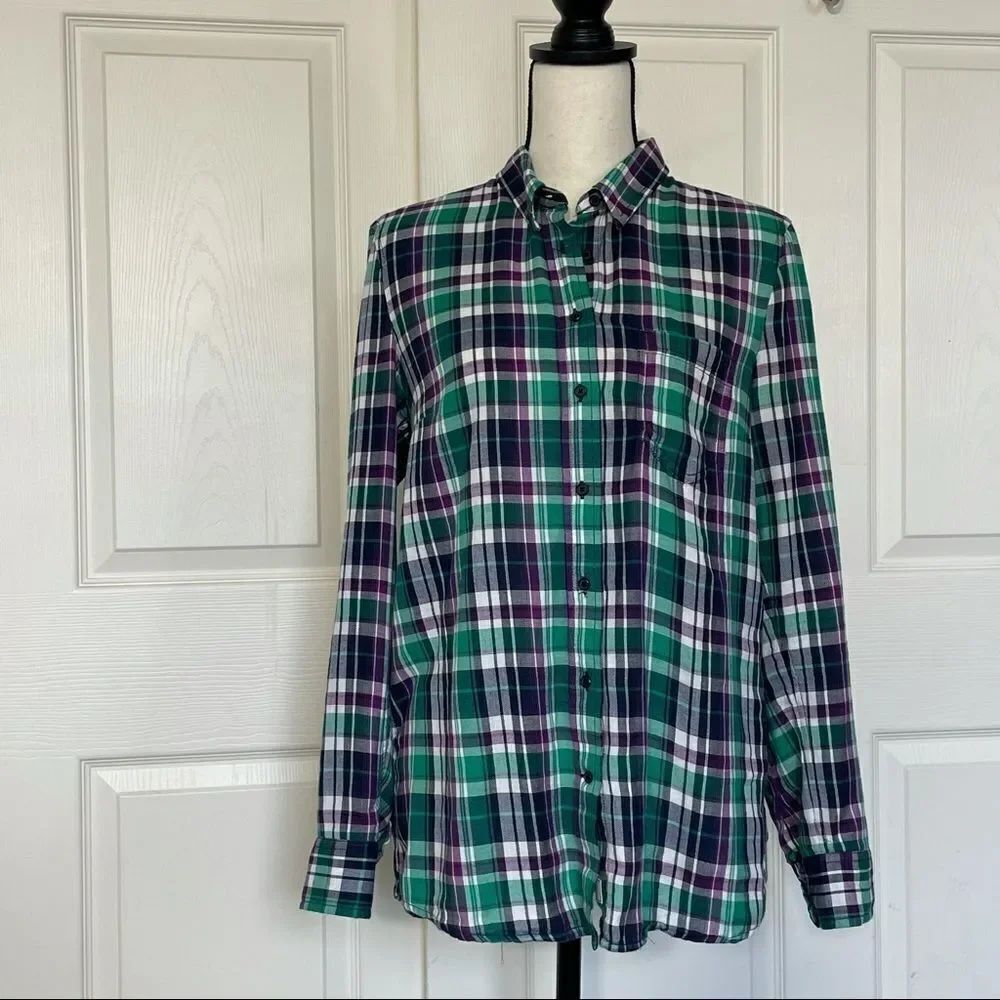 Gap The Fitted Boyfriend Plaid Flannel Button Up Shirt, Medium